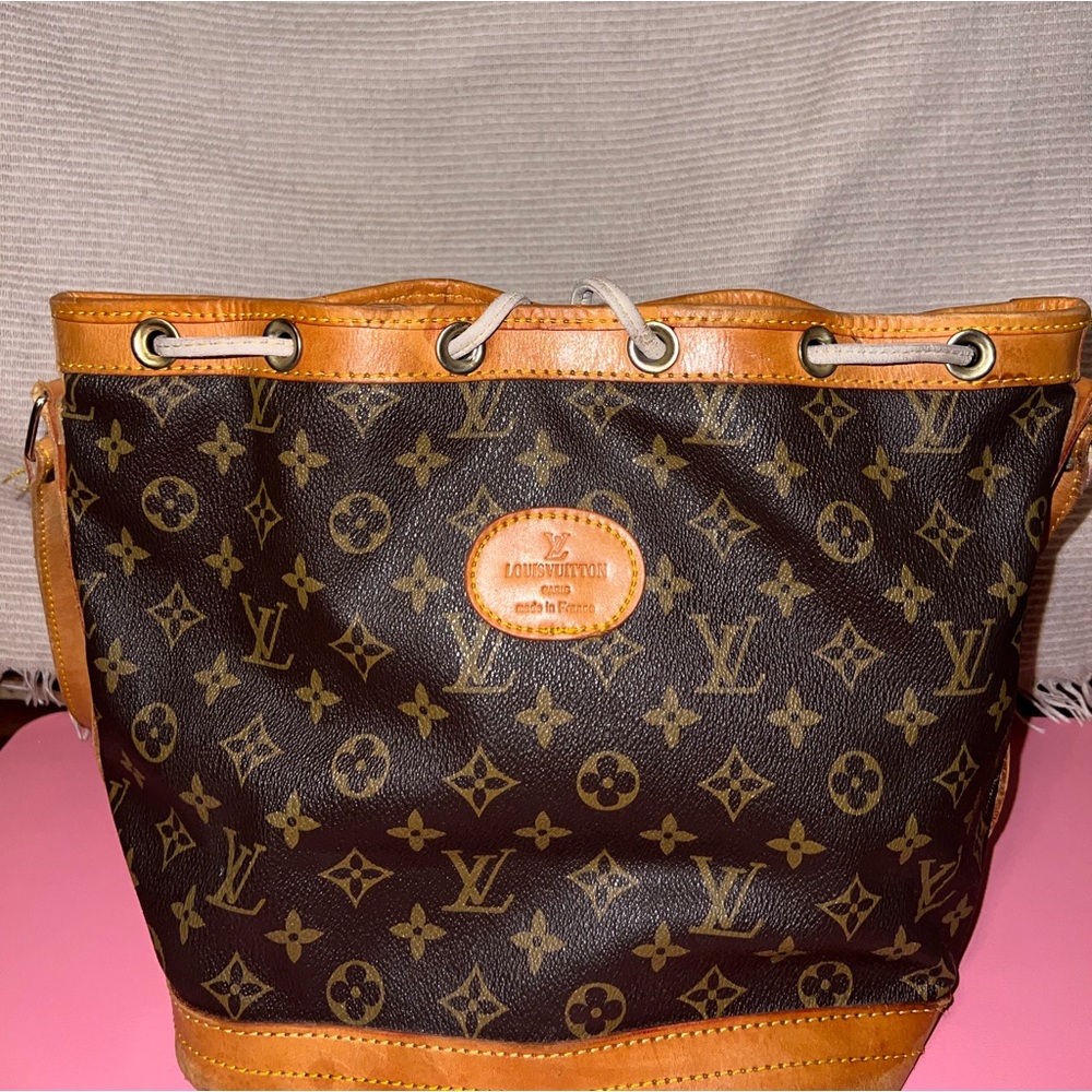 Vintage Louis Vuitton Drawstring Noe Bucket Bag